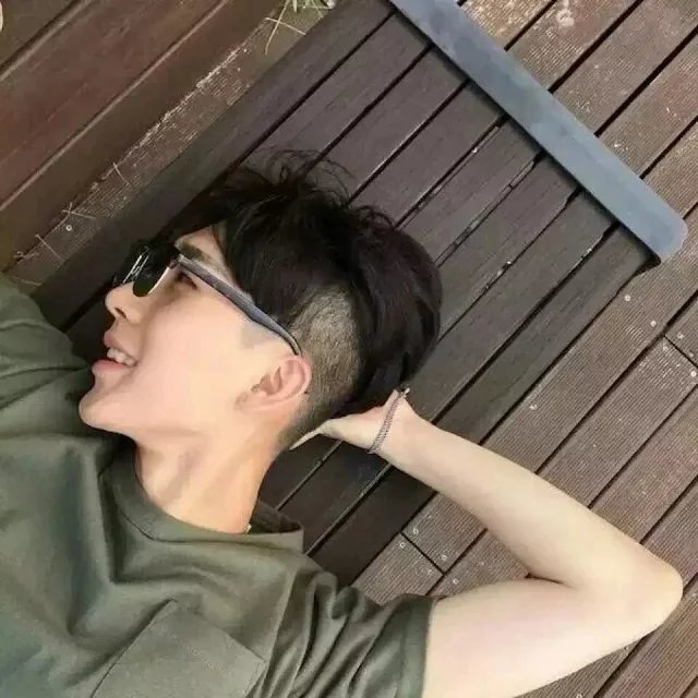 田影娜晨
