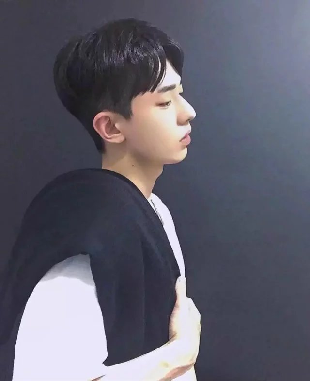 堵欢霭义